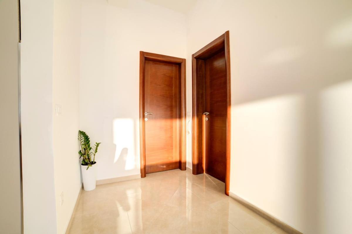 Villa Jelena With Private Pool - Lapcici Budva Kültér fotó