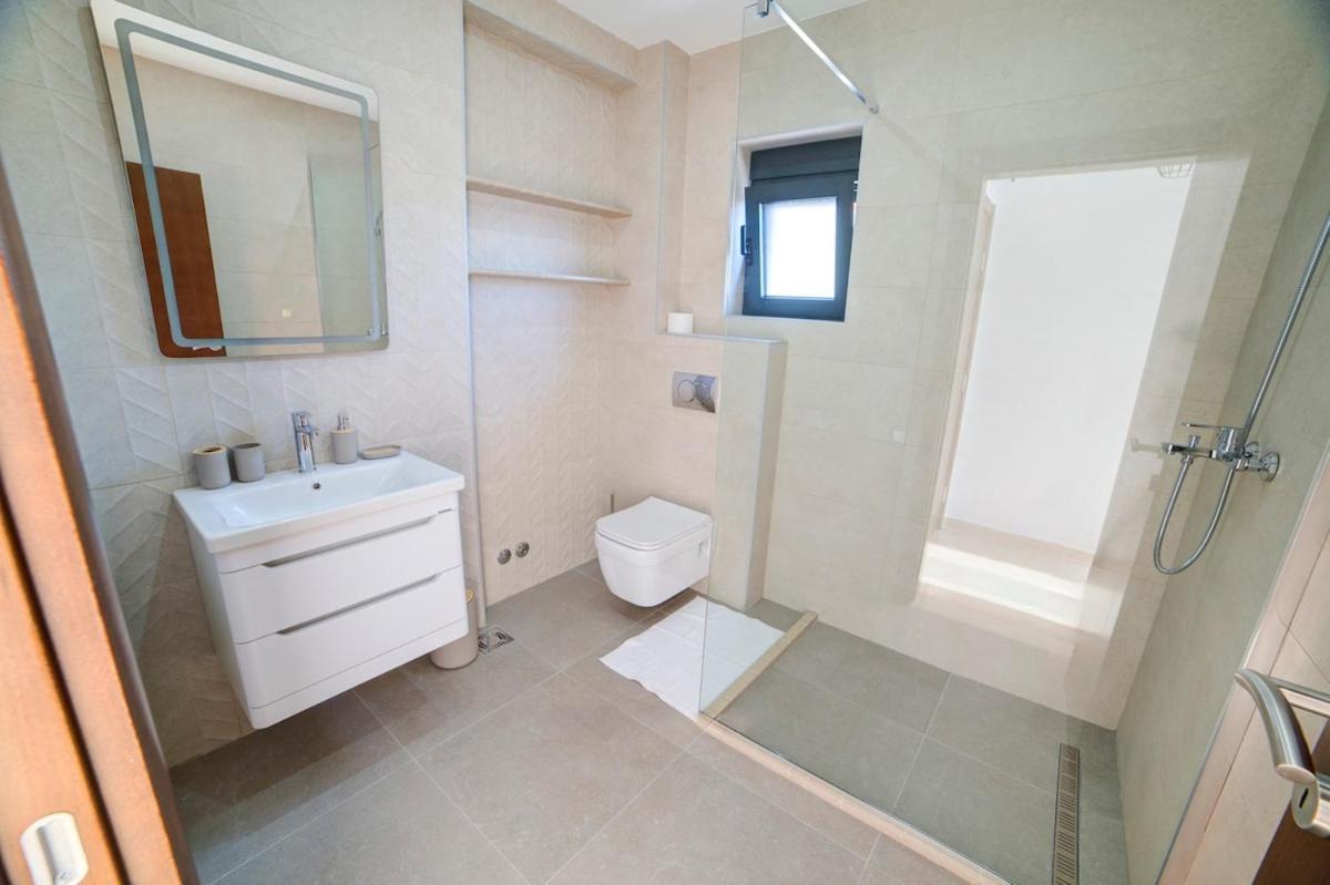 Villa Jelena With Private Pool - Lapcici Budva Kültér fotó