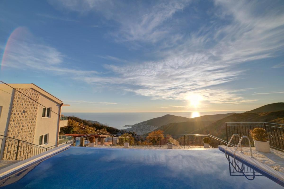 Villa Jelena With Private Pool - Lapcici Budva Kültér fotó