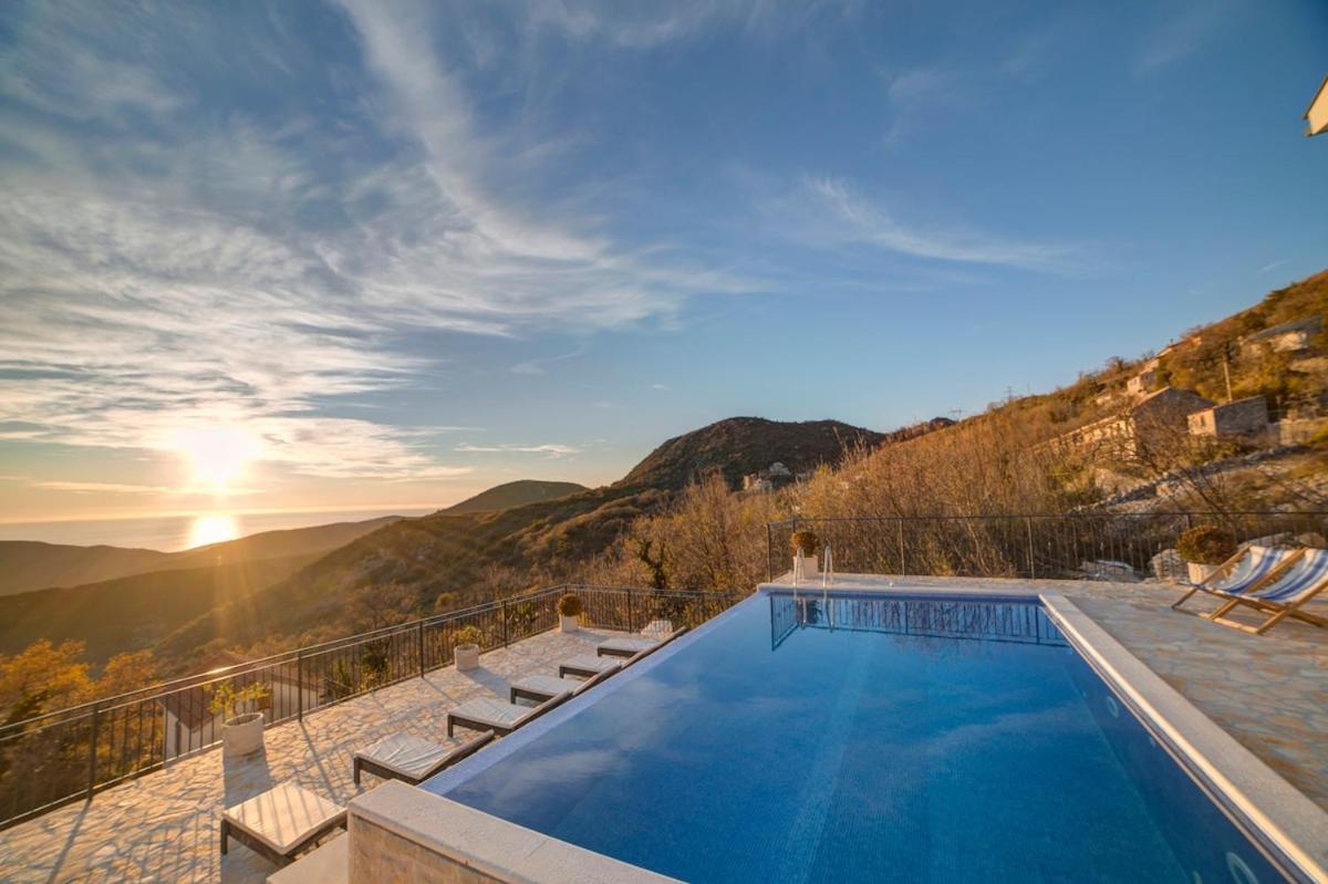 Villa Jelena With Private Pool - Lapcici Budva Kültér fotó