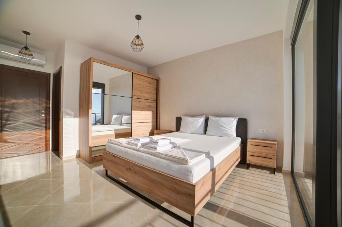 Villa Jelena With Private Pool - Lapcici Budva Kültér fotó